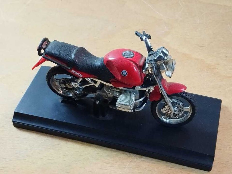 Lote de 2 Motas Honda e BMW