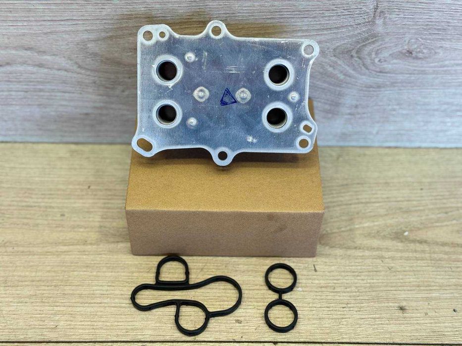 Теплообмінник масляний радіатор Fiat 500 Фіат Масляный теплообменник