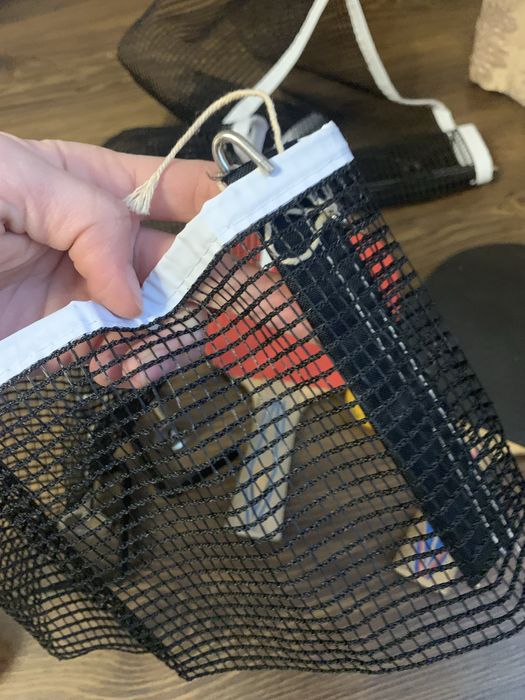 Тенисные ракетки, мячики и сетка