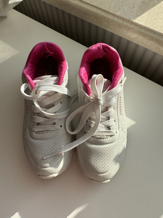 Кроссовки детские