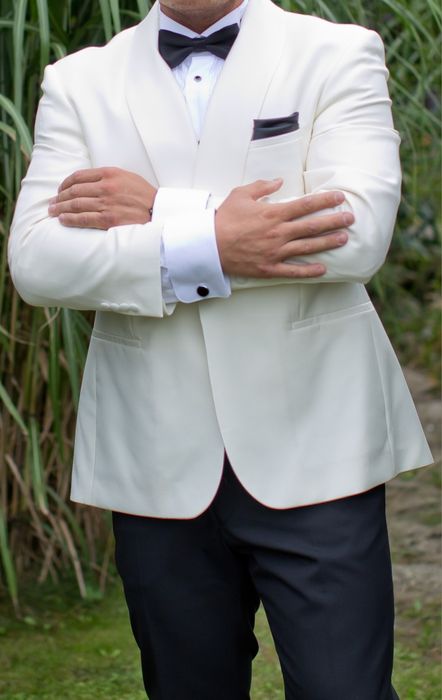 Sprzedam Marynarkę Ecru-PAKO LORENTE. 100% wełna-Premium