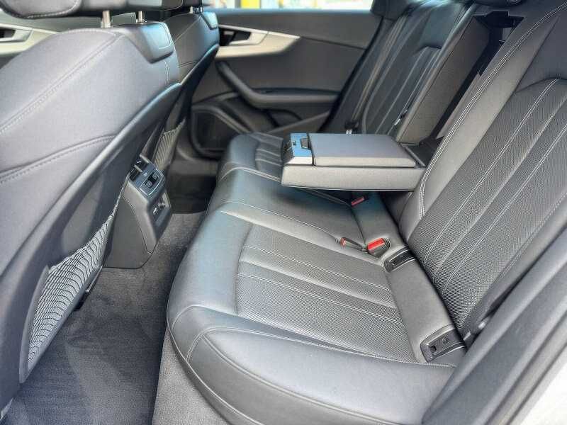 2023 Audi A4 quattro S line Prem Plus 45 TFSI