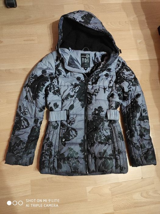 Kurtka zimowa r 146