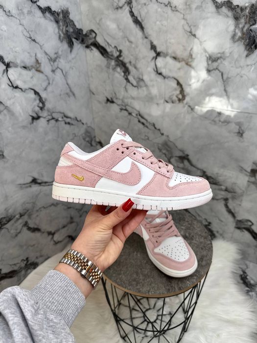 Nike SB Dunk Low Sail Pink жіночі кросівки найк сб данк рожеві