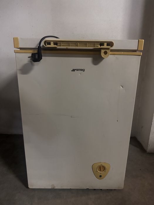 Congelador smeg trabalhando bem