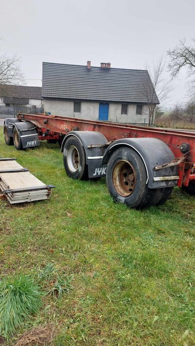 Przyczepa 4-osiowa na resorach