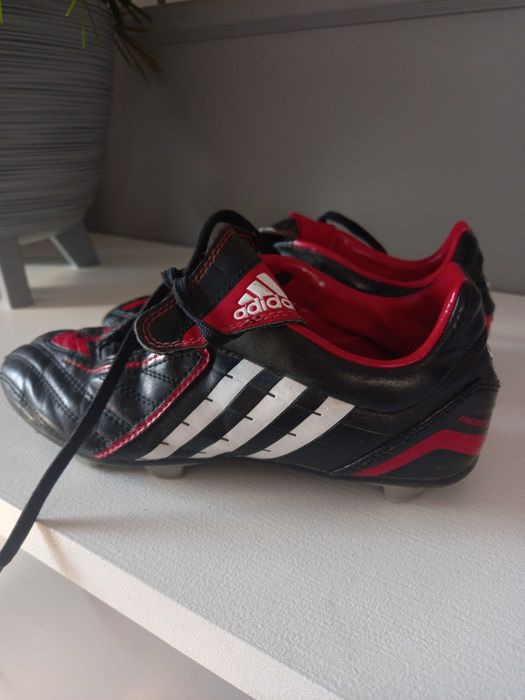 Korki buty sportowe do gry w piłkę nozna noge adidas