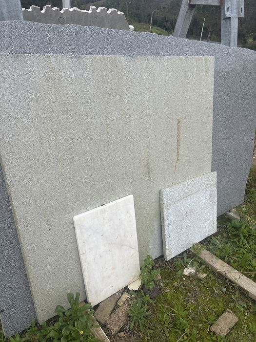Vendo pedras varias granitos marmores