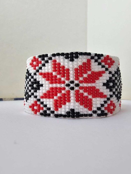 Браслет. Оберіг. Бісер. Ручна робота.