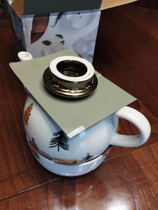 Bule de chá em porcelana novo