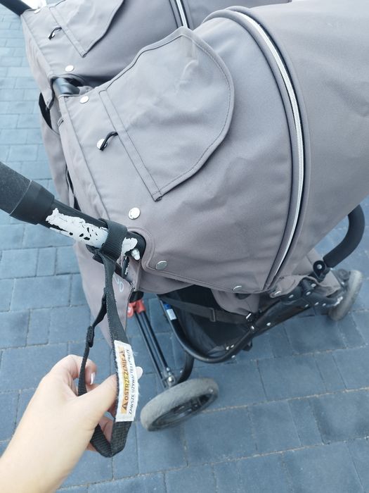Wózek valco baby snap bliźniaki dla bliźniaków rok po roku