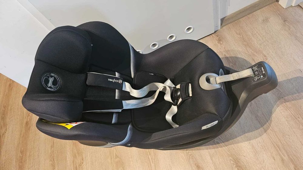 Fotelik cybex sirona sx2 isofix obracany 45cm-105cm 18kg czarny
