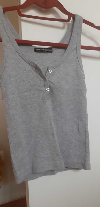T-shirt, top Massimo Dutti, Brandy, Oysho