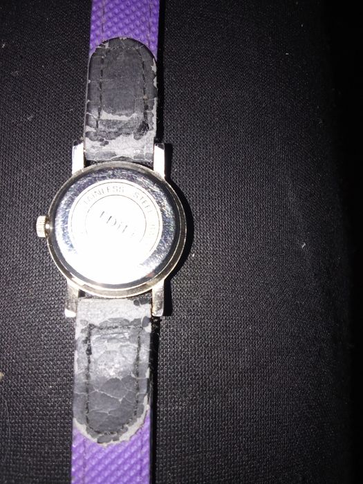 Relógio em segunda mão ano 2000