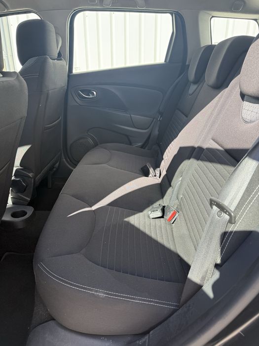 Renault Clio Sports Tourer