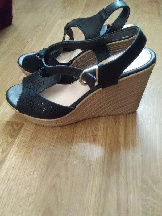 Buty 39/40.    .