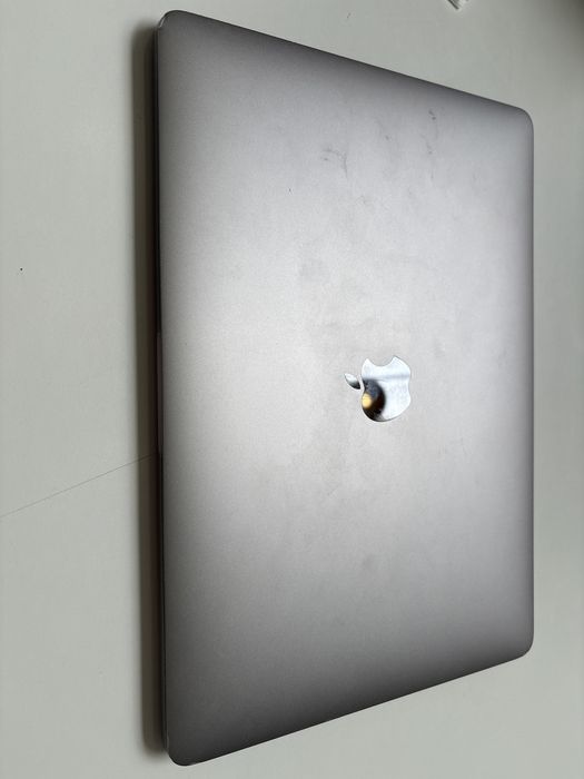 Macbook Pro 13 i5 A1708466157751522437121