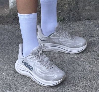 Hoka Clifton 10