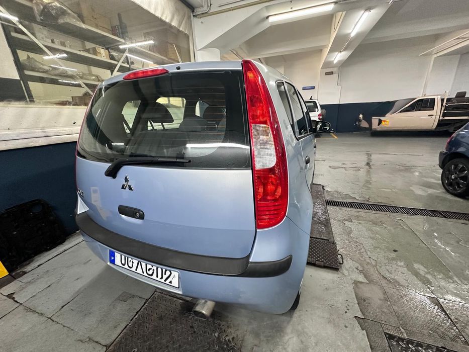 Mitsubishi Colt — fotografia 4
