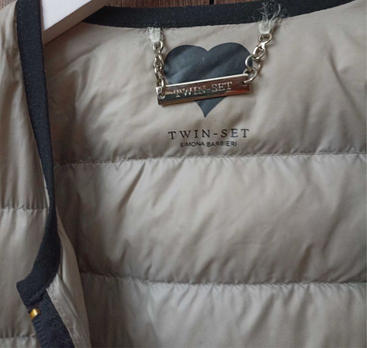 Куртка від італійського бренду одягу twin-set simona barbieri twinset