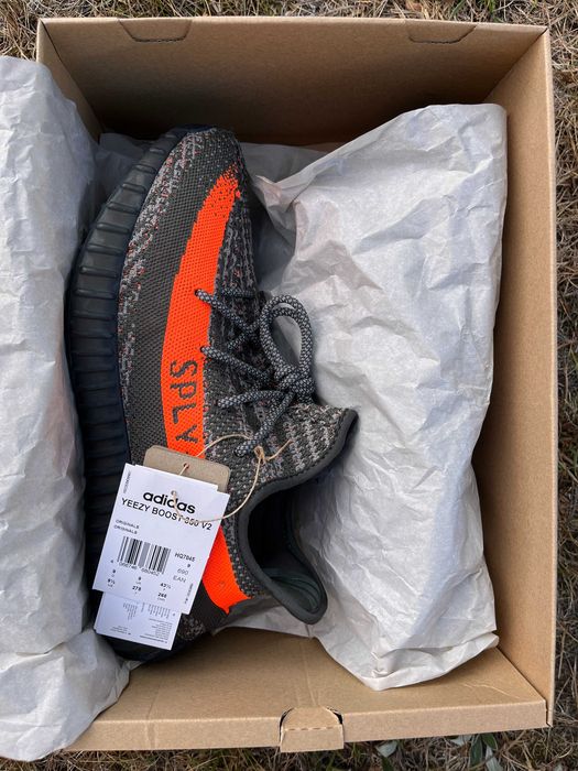 Yeezy Boost 350 V2 "Carbon Beluga" 43 1/3