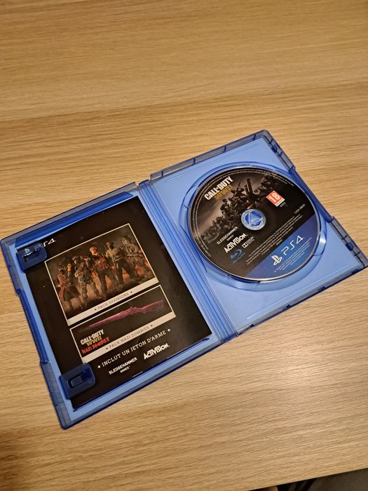 Jogo Call of Duty WWII Playstation 4 PS4