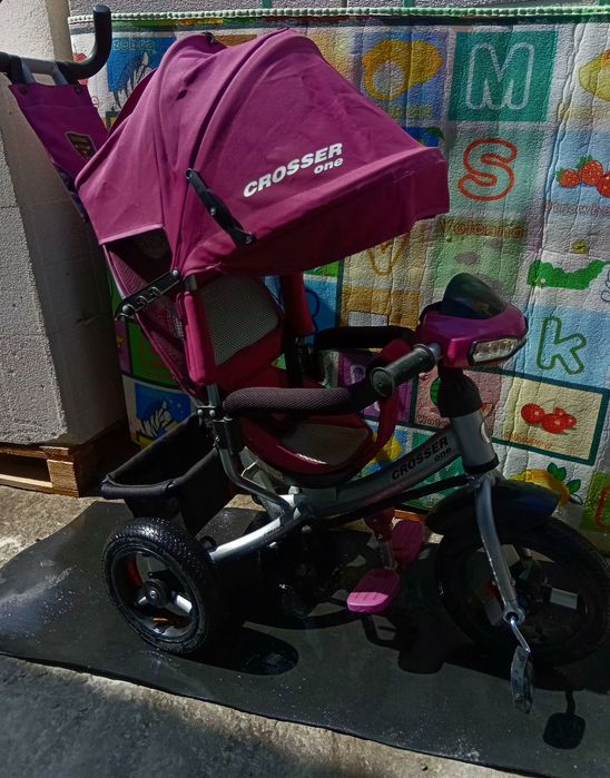 Продам детский  музикальний велосипед-коляска Best  Trike для малишей.
