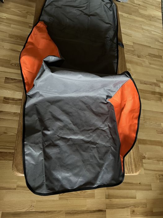 Mata samochodowa na siedzenie Kardiff nowa