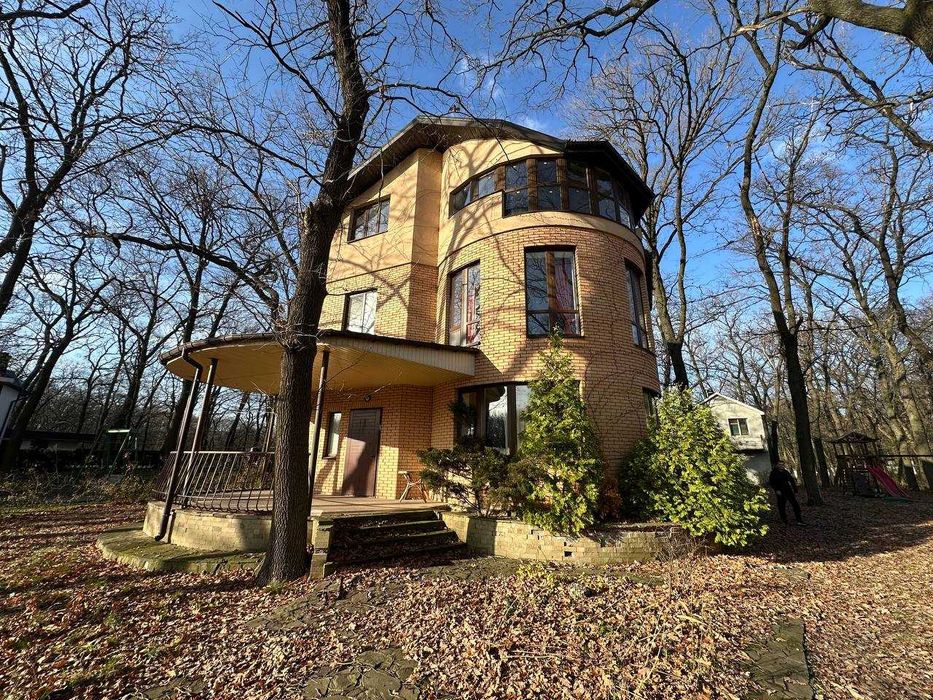 Здам шикарний будинок в Орловщині.