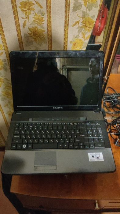 Продам Ноутбук под замену Windows