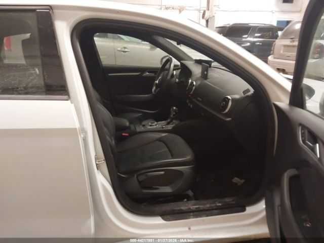 Audi A3 2.0T Premium 2016 /