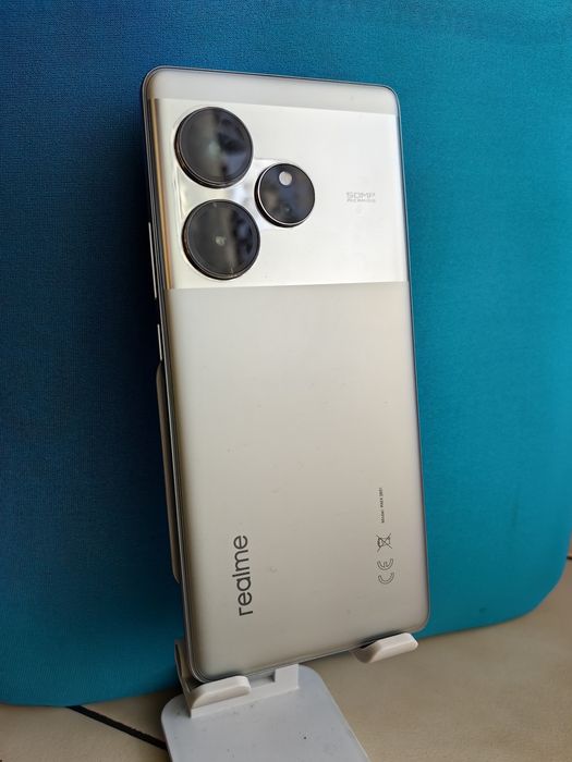 Realme GT6 Srebrny 12/256