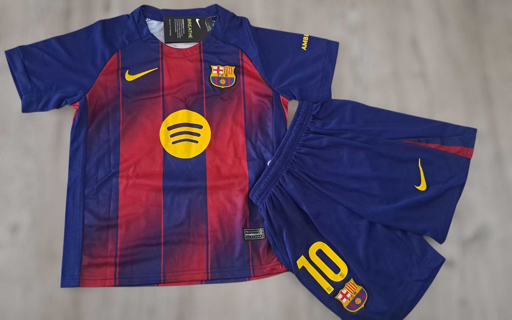 Strój Yamal Zestaw Komplet Dziecięcy FC Barcelona Lamine Yamal Szeroki Wybór