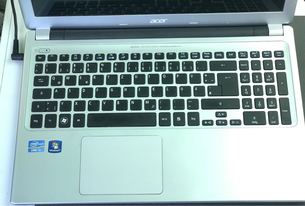 Ноутбук для навчання та роботи Acer V5