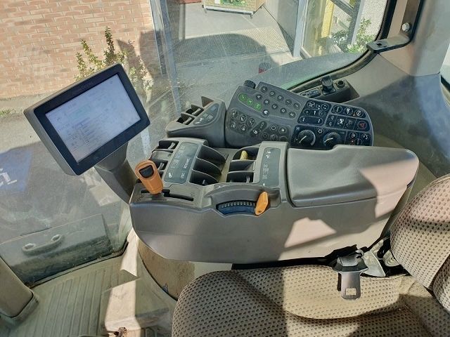 trator john deere 7215R