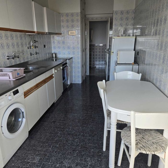 Apartamento t2 à venda na Rua Professor Mira Fernandes - Olaias Lisboa