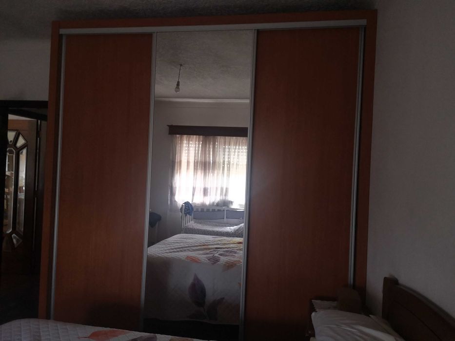 Roupeiro de 3 PT correr c/espelho só hoje preço especial