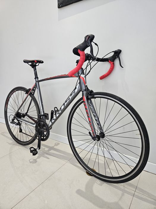 Rower szosowy Kross 28" b.dobry stan