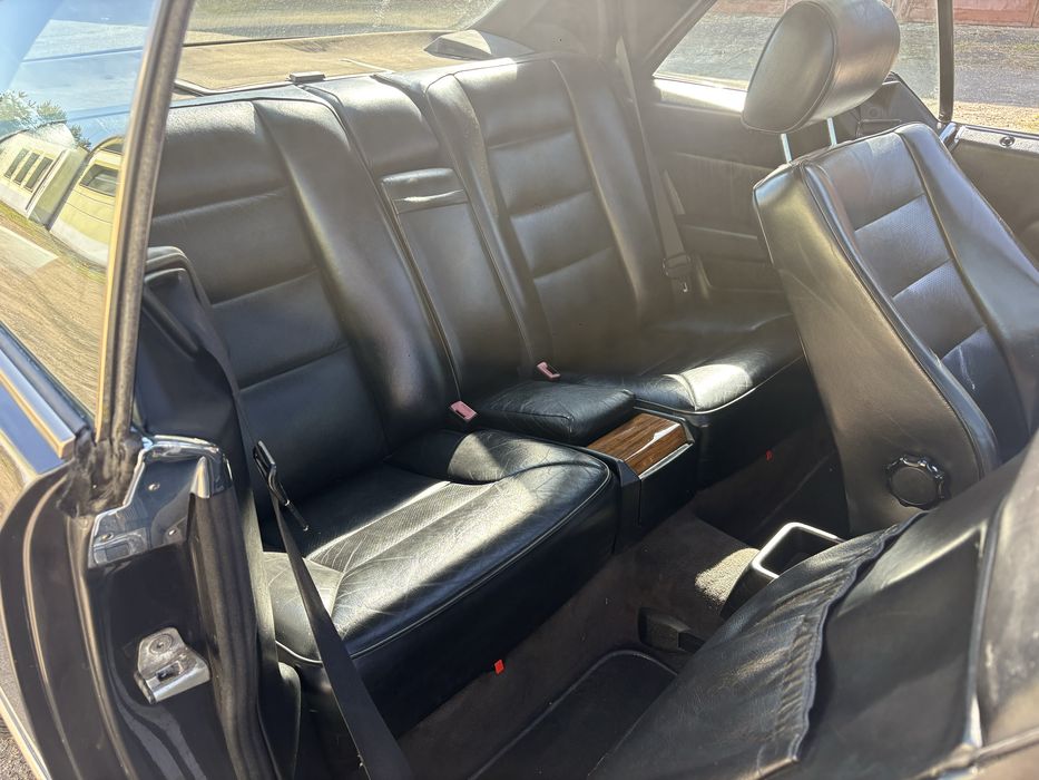 Mercedes-Benz W124 coupe