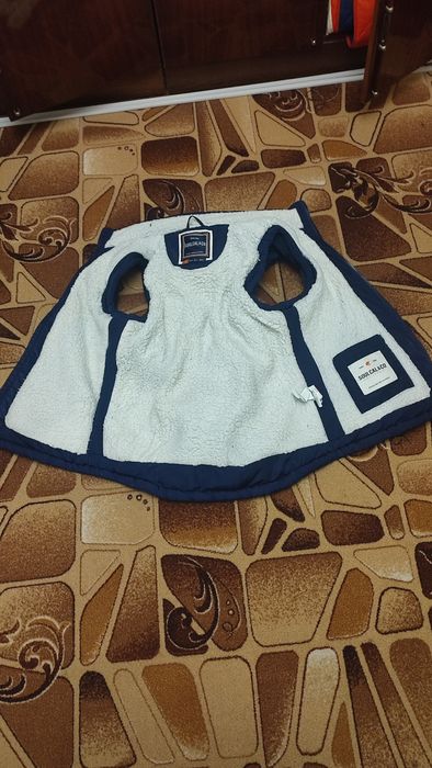 Курточка ігуана,Кросівки   р.43,наколінники