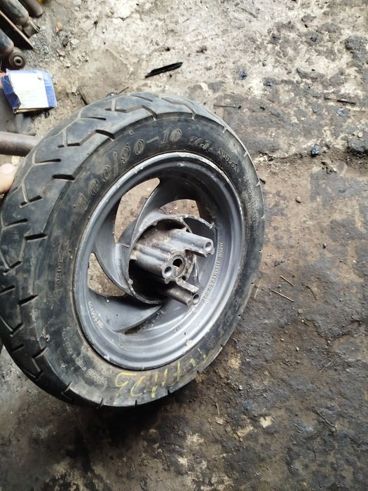 Колесо Хонда леад пара кришка вилка