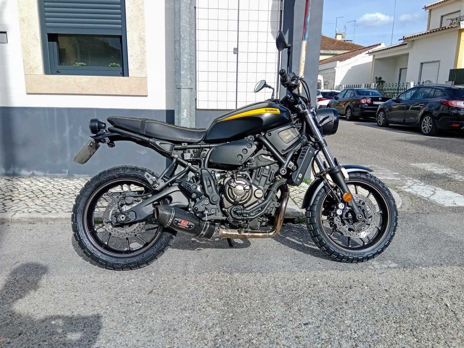 Yamaha XSR700 Preta