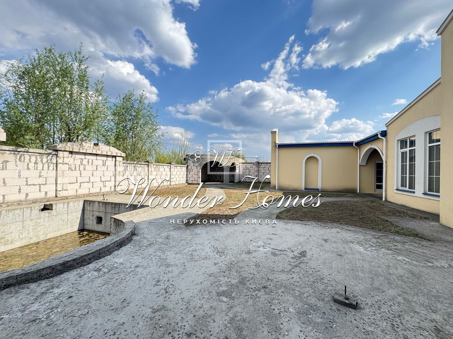 Продажа дома особняка резиденции 1200м2 в с.Григоровка Обуховского р-н