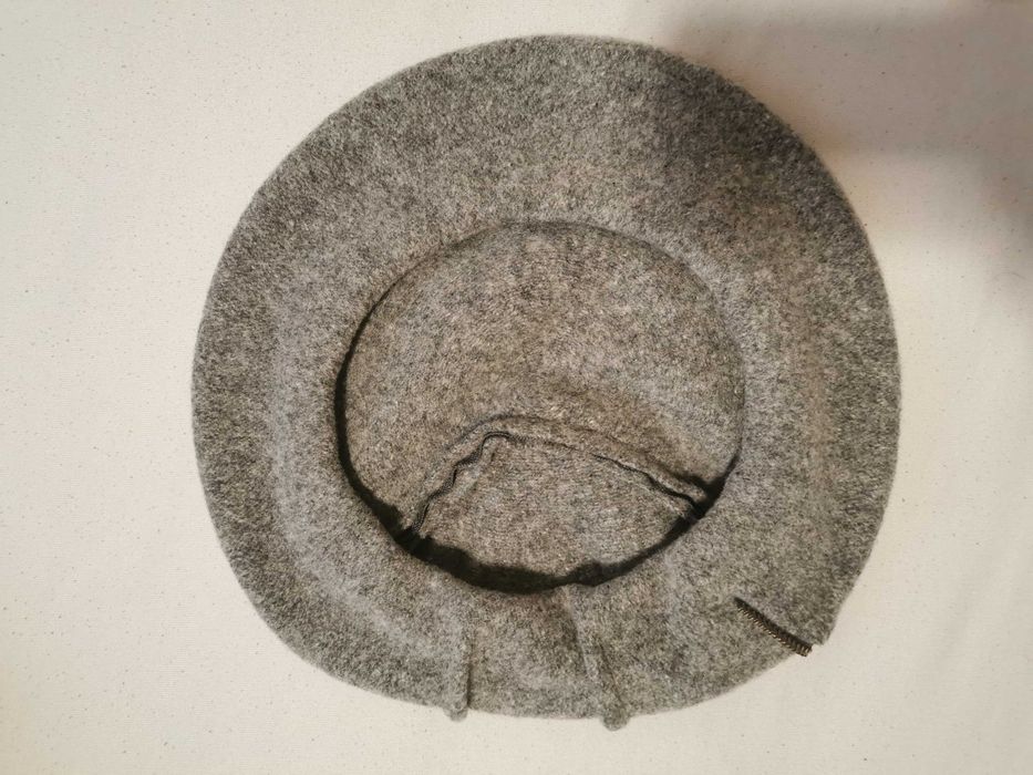 SOLAR, nowy, popielaty beret