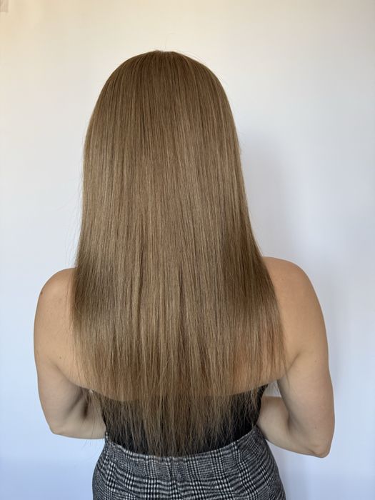 Парик русый из натуральных волос с прямой чёлкой густой