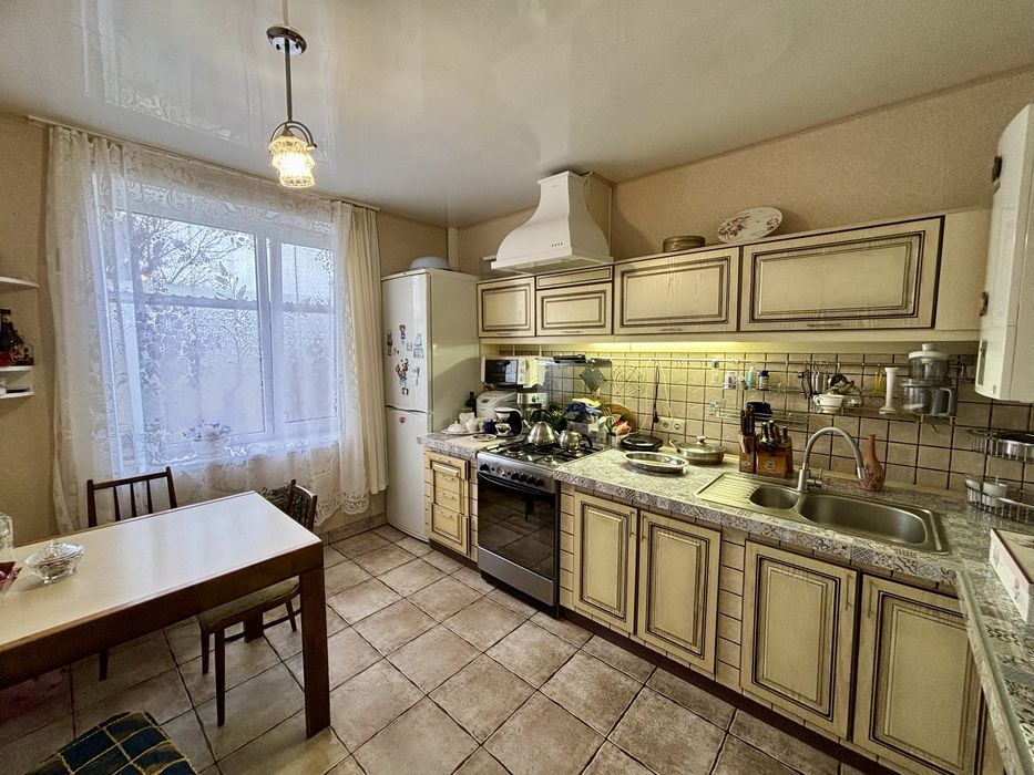 Продам будинок для великої родини