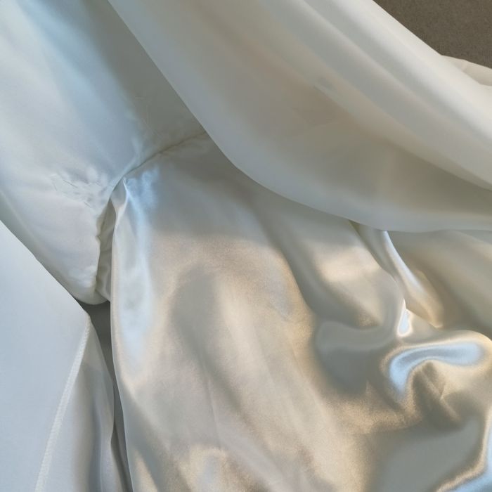 Biała suknia ślubna