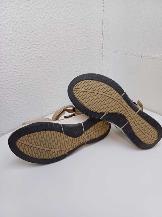 Sandálias de conforto Clarks