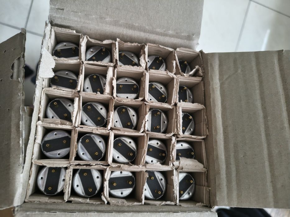 Philips TL-D Super 80 18W/840.  25 sztuk