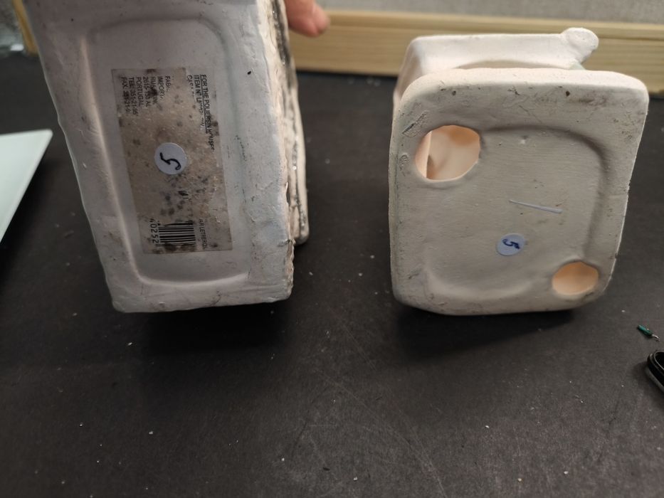 Conjunto de 2 Suportes de Velas de Chá (Tea Light)
Vende-se par de sup